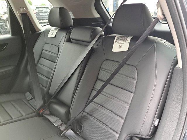 Photo of 2026 Platinum White Pearl Honda CR-V
