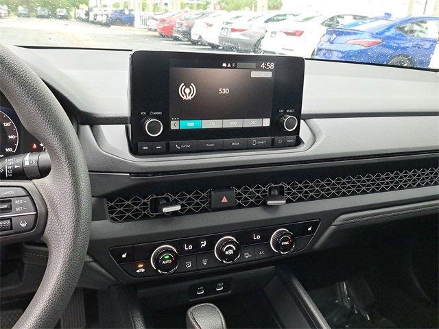 Photo of 2023 Lunar Silver Metallic Honda Accord