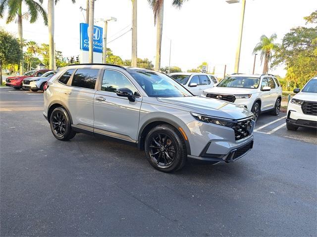 Photo of 2024 Urban Gray Pearl Honda CR-V Hybrid