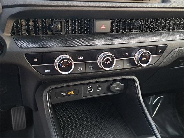 Photo of 2024 Urban Gray Pearl Honda CR-V Hybrid