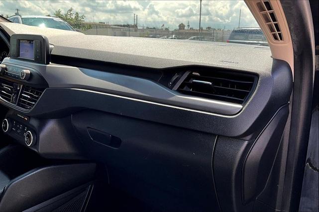 Photo of 2020 AGATE BLACK METALLIC Ford Escape