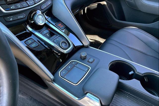 Photo of 2023 Platinum White Pearl Acura TLX