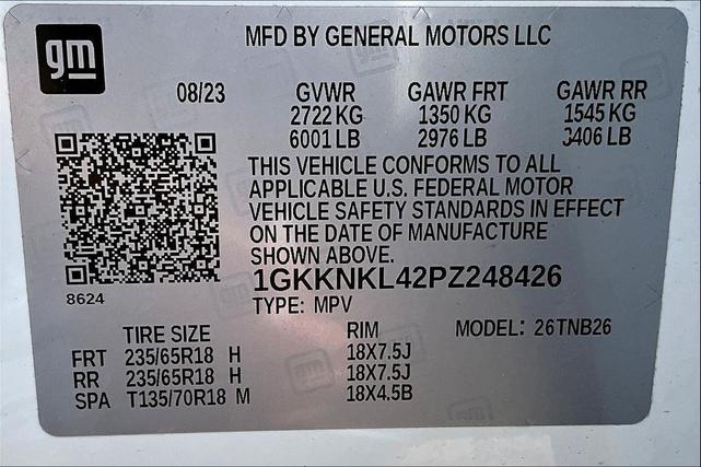 Photo of 2023 Summit White GMC Acadia
