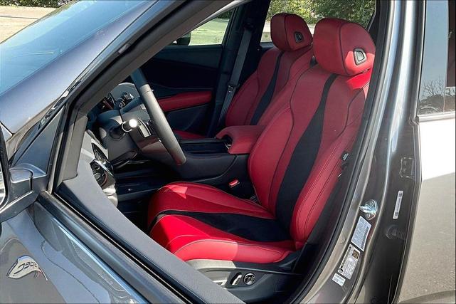 Photo of 2024 Liquid Carbon Metallic Acura RDX
