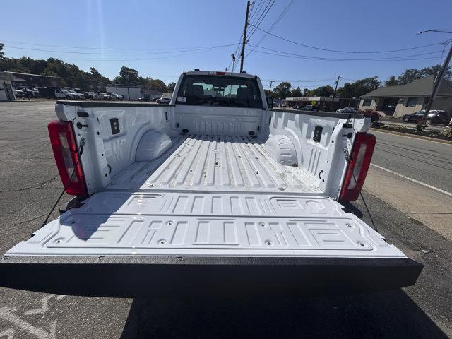 Photo of 2026 Oxford White Ford F-250