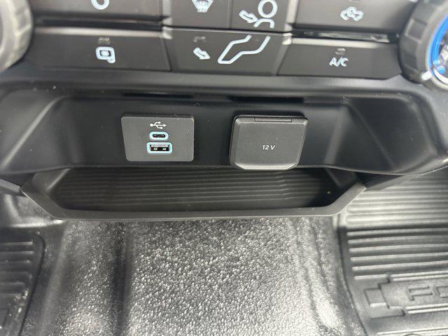 Photo of 2025 Oxford White Ford F-350
