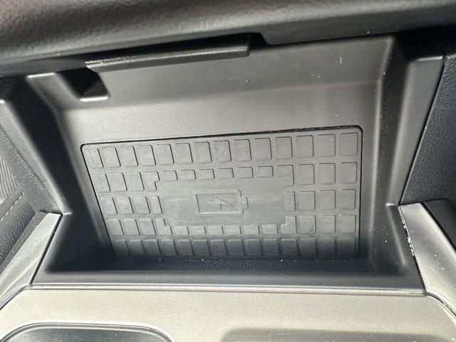 Photo of 2022 Star White Metallic Tri-Coat Ford Explorer