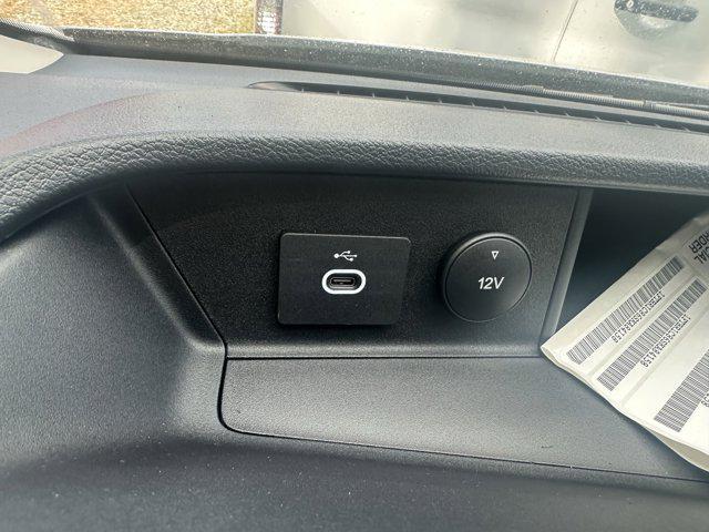 Photo of 2025 Oxford White Ford Transit-250