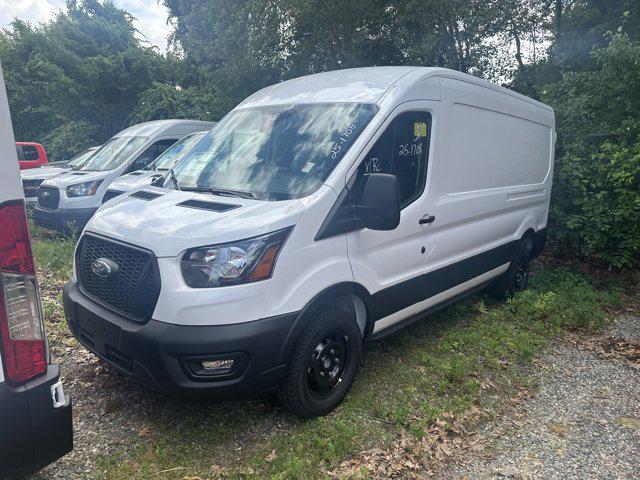 Photo of 2025 Oxford White Ford Transit-250