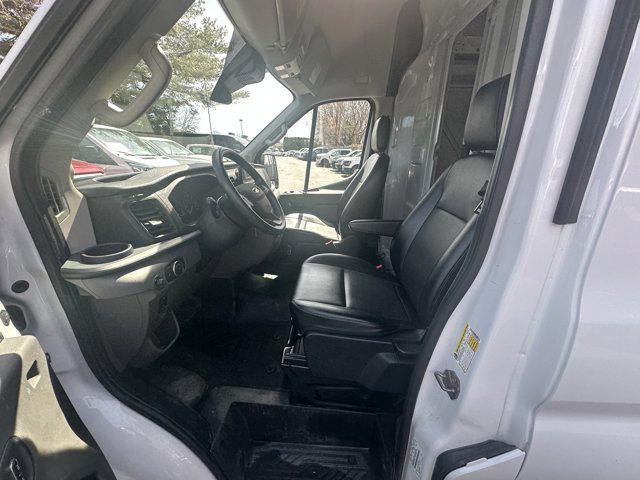 Photo of 2023 Oxford White Ford Transit-250