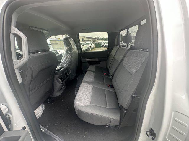 Photo of 2025 Oxford White Ford F-350