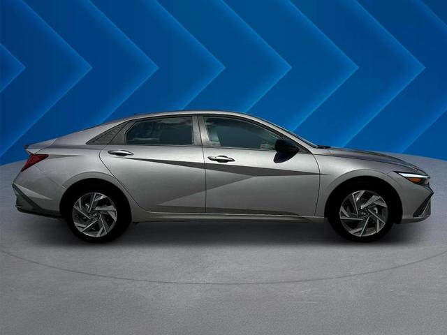 Photo of 2025 Metal Hyundai ELANTRA HEV