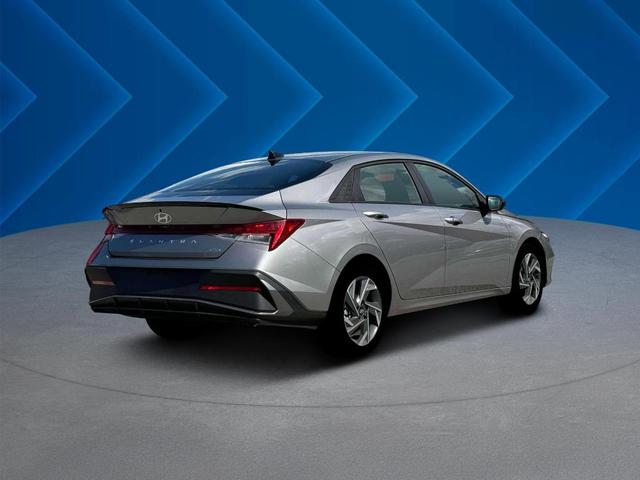 Photo of 2025 Metal Hyundai ELANTRA HEV
