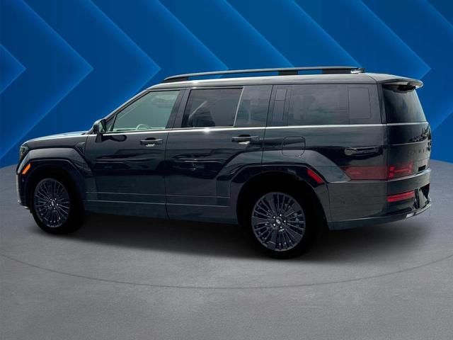 Photo of 2025 Black Hyundai SANTA FE HEV