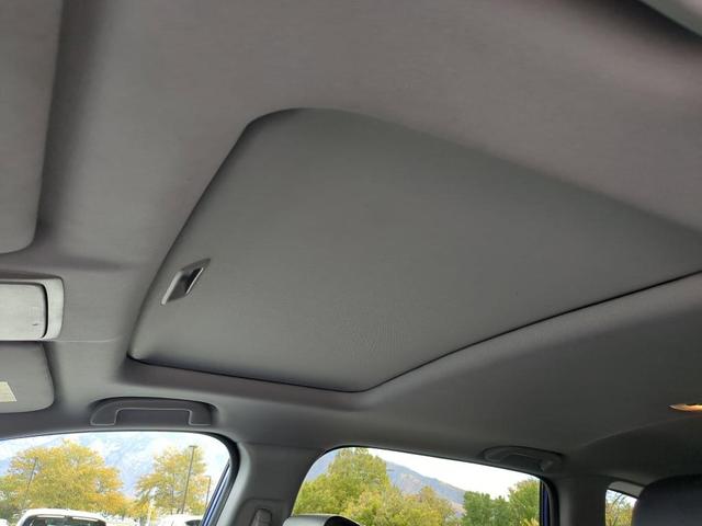 Photo of 2021 Blue Honda CR-V