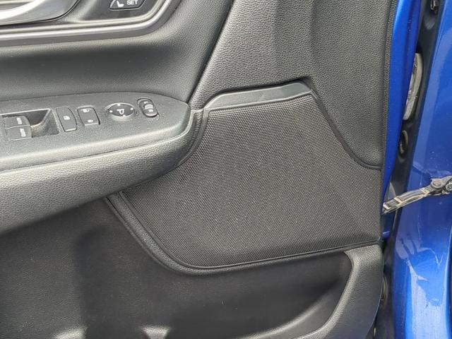 Photo of 2021 Blue Honda CR-V