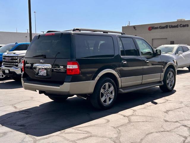 Photo of 2014 Tuxedo Black Metallic Ford Expedition EL