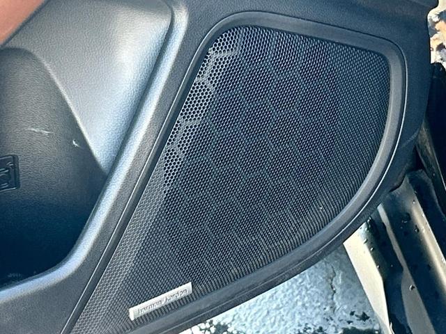 Photo of 2021 Crystal Black Silica Subaru Outback