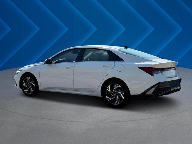 Photo of 2025 White Hyundai ELANTRA HEV