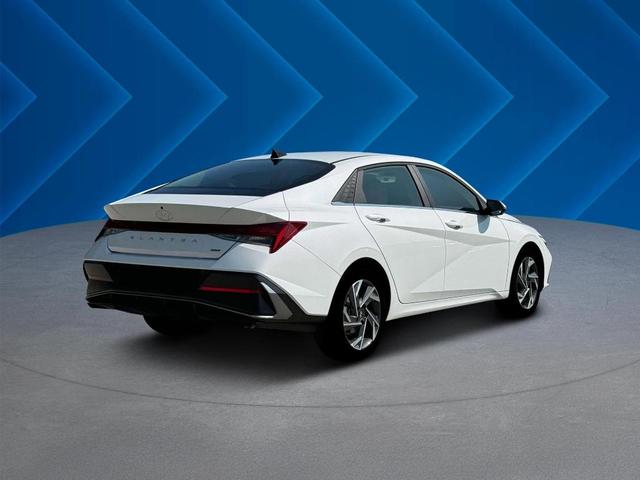 Photo of 2025 White Hyundai ELANTRA HEV