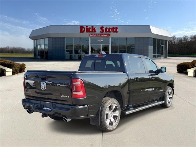 Photo of 2024 Diamond Black Crystal Pearlcoat RAM 1500