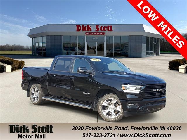Photo of 2024 Diamond Black Crystal Pearlcoat RAM 1500