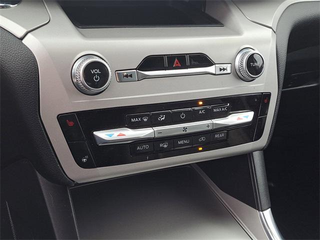 Photo of 2023 Agate Black Metallic Ford Explorer