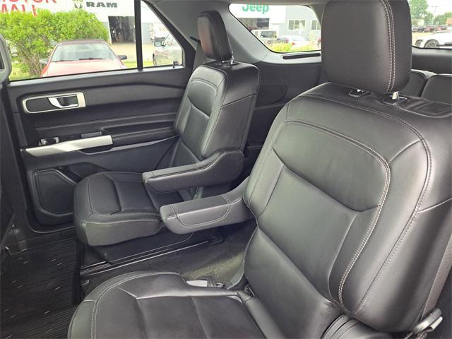 Photo of 2023 Agate Black Metallic Ford Explorer