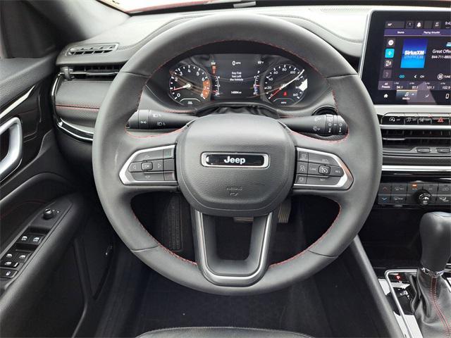 Photo of 2023 Redline Pearlcoat Jeep Compass