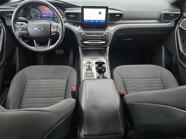 Photo of 2020 Iconic Silver Metallic Ford Explorer
