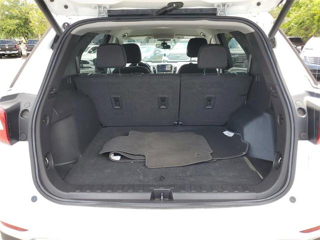 Photo of 2021 Summit White Chevrolet Equinox