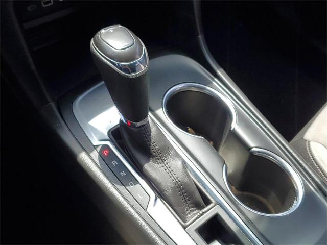 Photo of 2021 Summit White Chevrolet Equinox