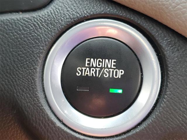 Photo of 2021 Summit White Chevrolet Equinox