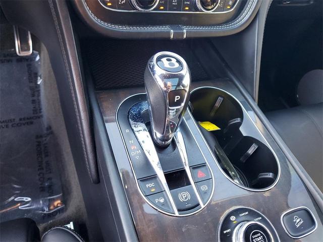 Photo of 2019 Black Bentley Bentayga