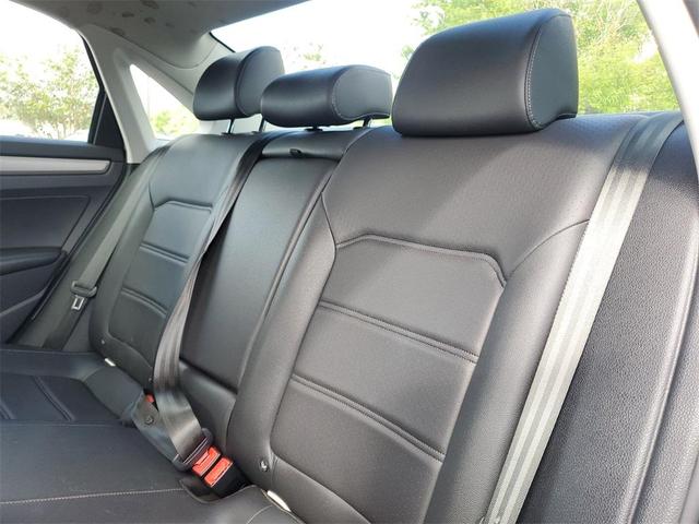 Photo of 2021 Pure White Volkswagen Passat