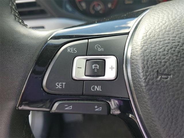 Photo of 2021 Pure White Volkswagen Passat