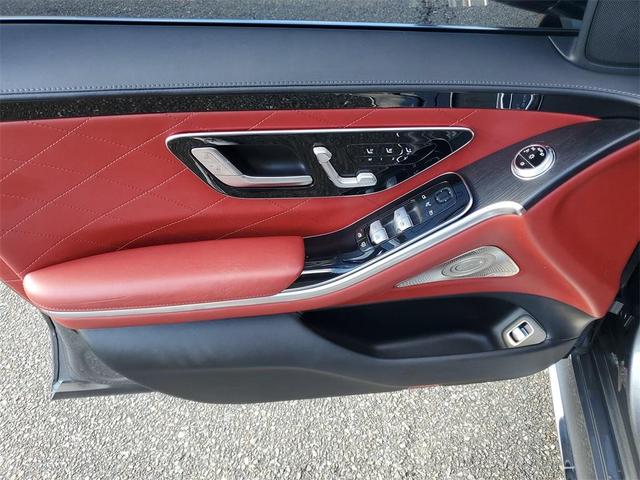Photo of 2022 Selenite Gray Metallic Mercedes-Benz S-Class