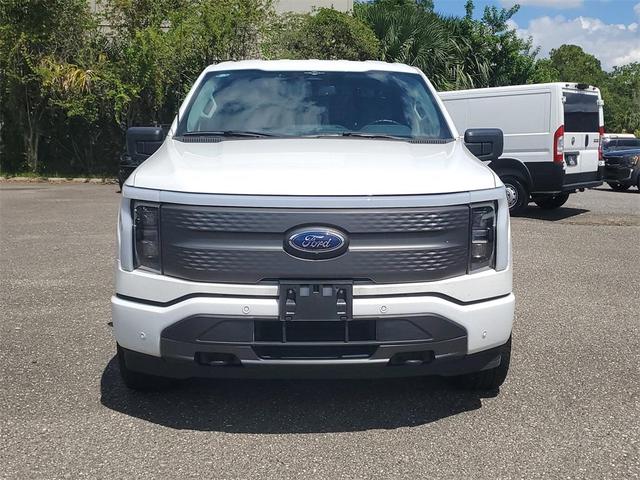 Photo of 2023 Oxford White Ford F-150 Lightning
