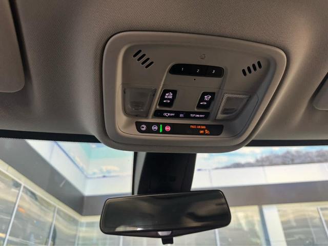 Photo of 2020 Graphite Metallic Chevrolet Traverse