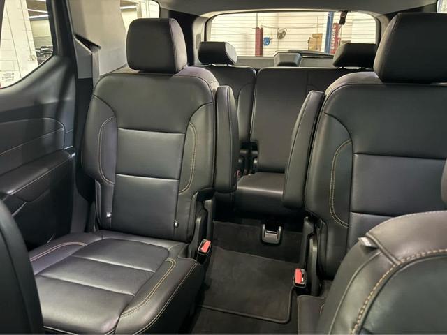 Photo of 2020 Graphite Metallic Chevrolet Traverse