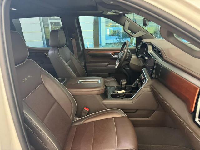 Photo of 2022 White Frost Tri-Coat GMC Sierra 1500