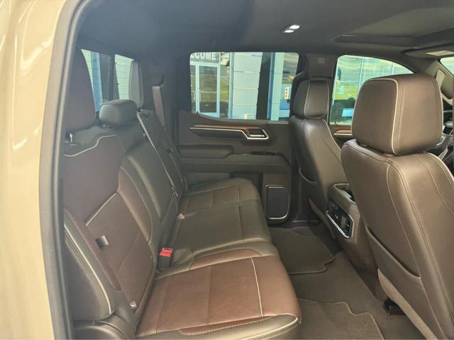 Photo of 2022 White Frost Tri-Coat GMC Sierra 1500