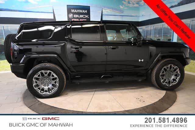 Photo of 2024 Black GMC HUMMER EV SUV