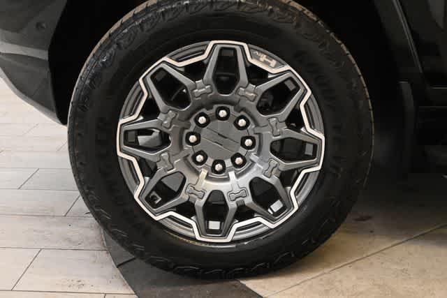 Photo of 2024 Black GMC HUMMER EV SUV