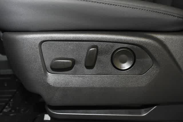 Photo of 2024 Black GMC HUMMER EV SUV