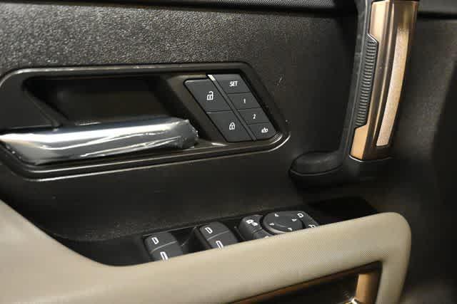 Photo of 2024 Black GMC HUMMER EV SUV