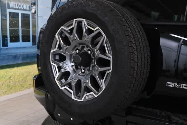 Photo of 2024 Black GMC HUMMER EV SUV