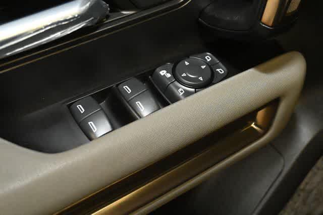 Photo of 2024 Black GMC HUMMER EV SUV