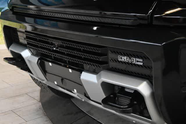 Photo of 2024 Black GMC HUMMER EV SUV