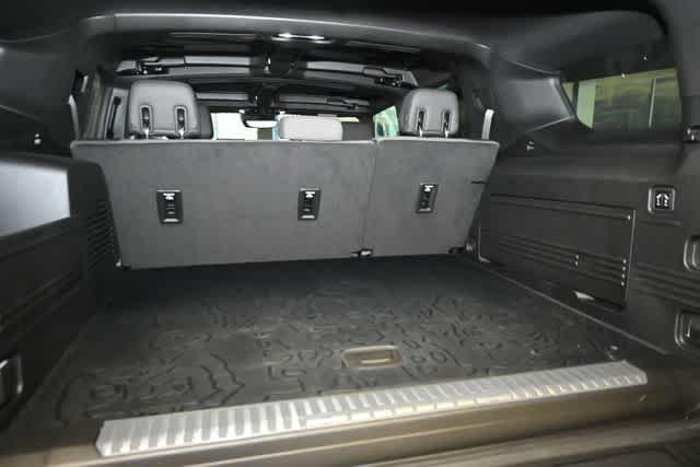 Photo of 2024 Black GMC HUMMER EV SUV